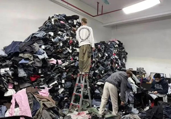 专业炒股配资门户 退款率超300%，又一类目TOP商家崩溃了